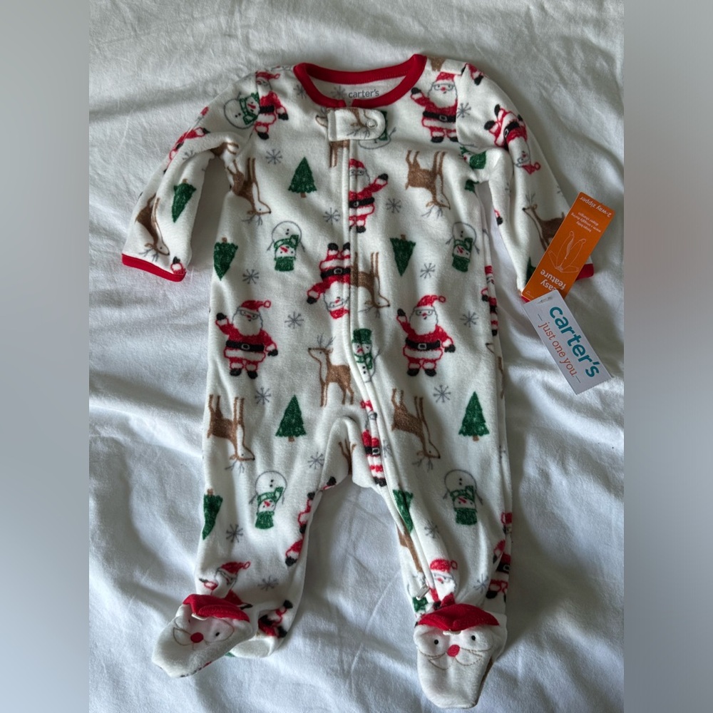 Carter’s Christmas pajamas 3M NWT